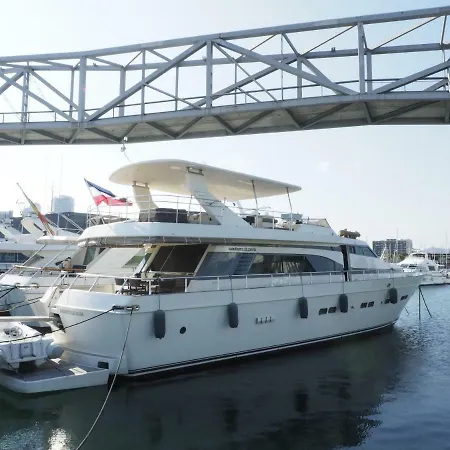 Botel Helios *